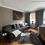 Апартаменты Altbaucharme Deluxe Mit Balkon Киль