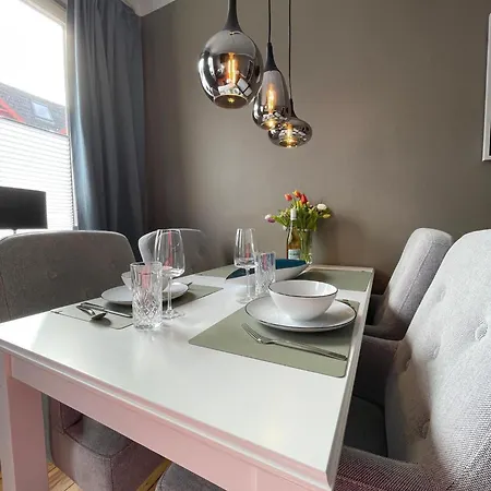 Апартаменты Altbaucharme Deluxe Mit Balkon Киль