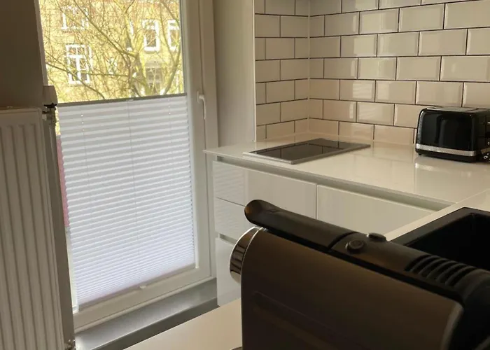 Altbaucharme Deluxe Mit Balkon *