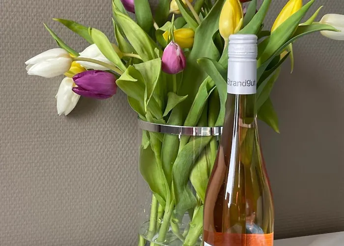 Altbaucharme Deluxe Mit Balkon קיל